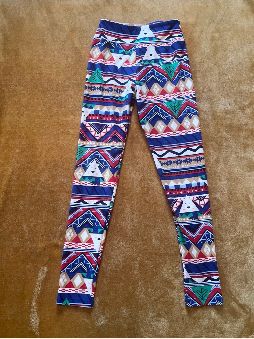 LuLaRoe TWEEN Girl Leggings 1 Pair Geometric Polar Bear Winter Holiday Christmas